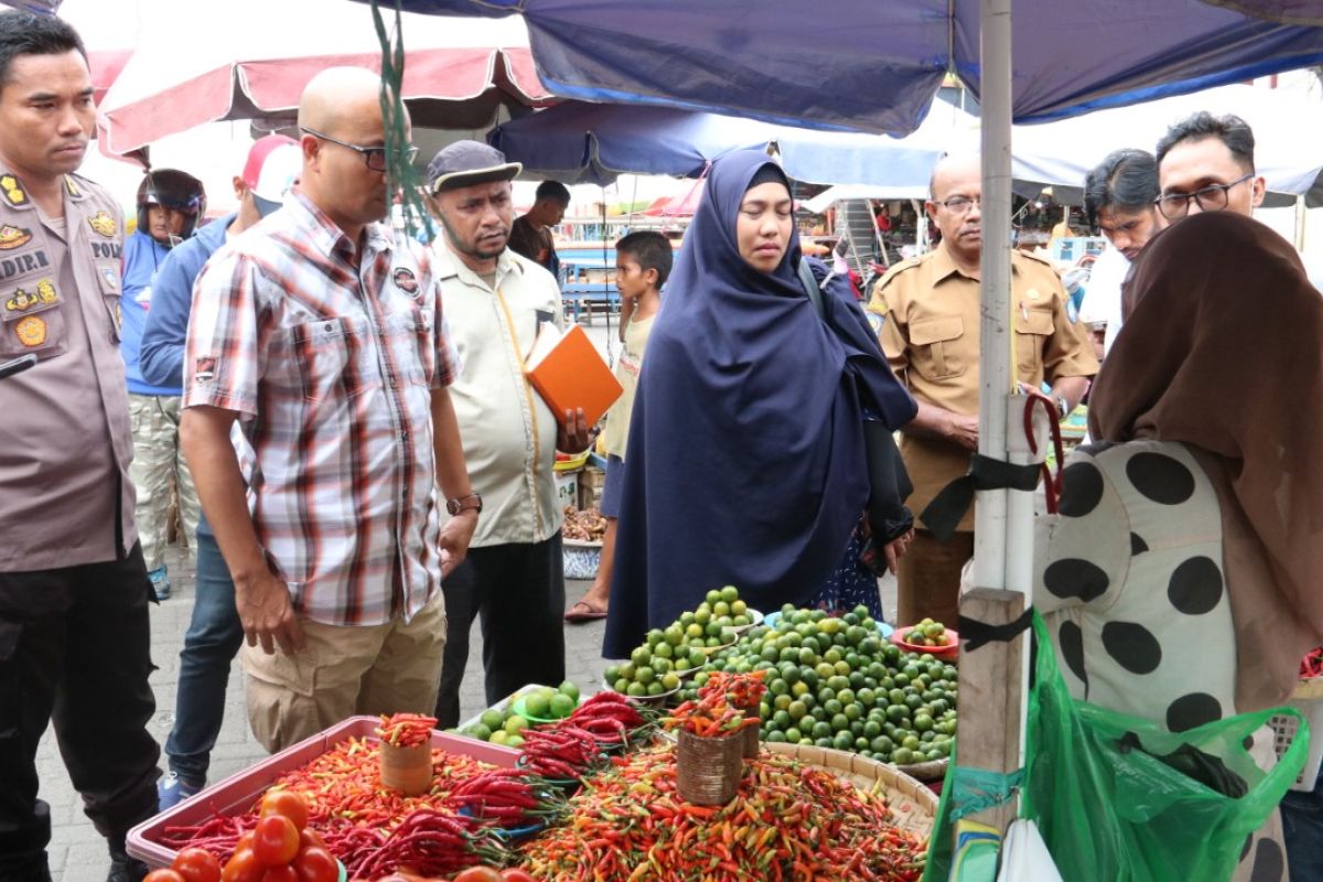 Wabah virus corona pengaruhi harga bawang di Ternate