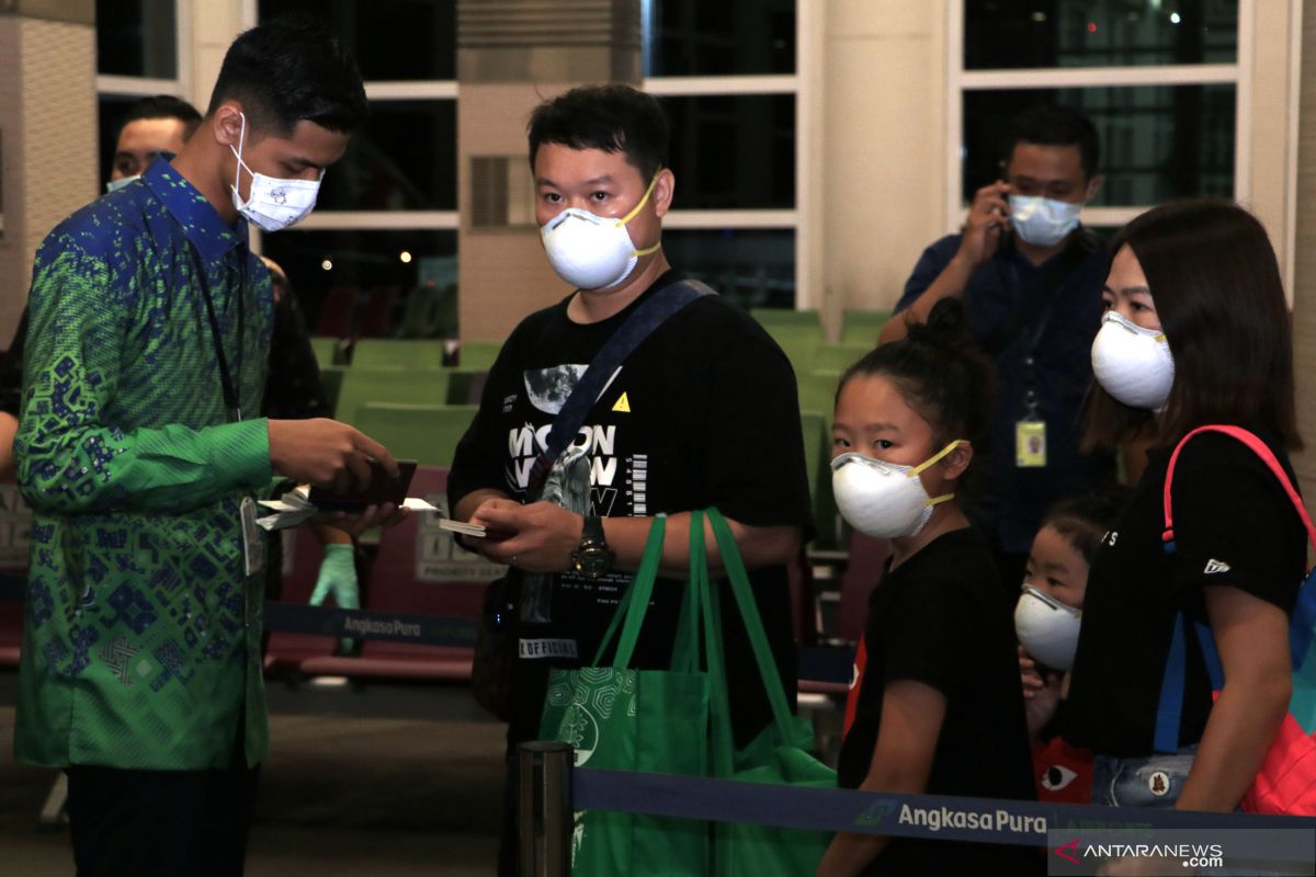 Resmi, Bandara Ngurah Rai hentikan penerbangan dari/ke China