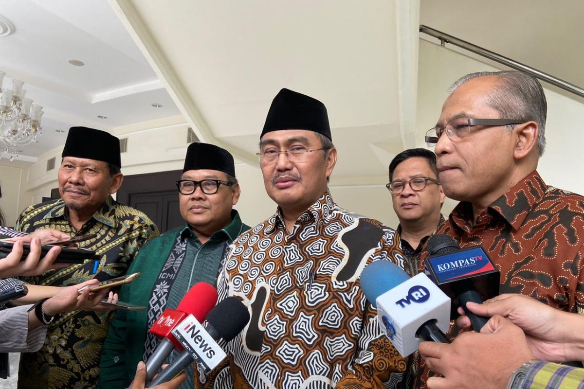 Jimly sarankan WNI eks-ISIS yang ingin kembali ke Indonesia dicabut paspornya