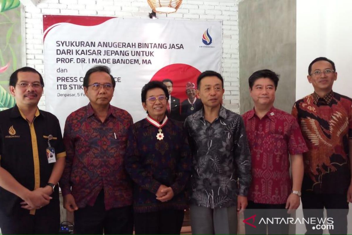 Budayawan Prof Bandem bahagia terima Bintang Jasa Kaisar Jepang