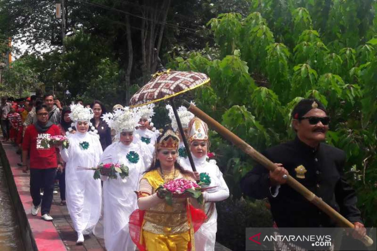 Hari Pers di Magelang diwarnai kirab budaya