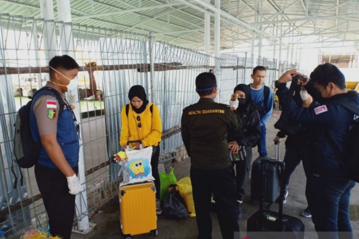 Lima mahasiswa Nunukan dari China pulang via Malaysia