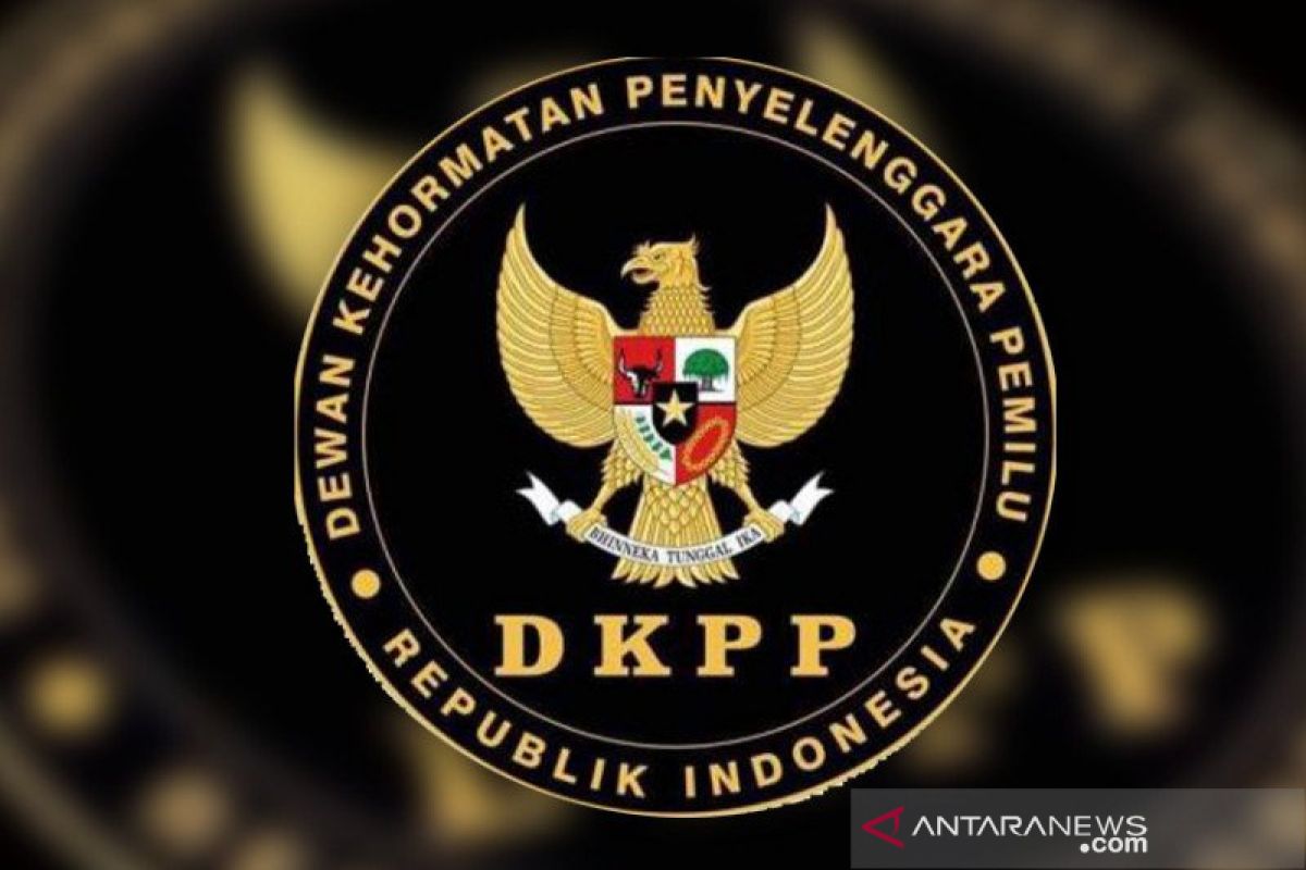 DKPP rehabilitasi KPU RI dan sanksi KPU-Bawaslu Halmahera Selatan