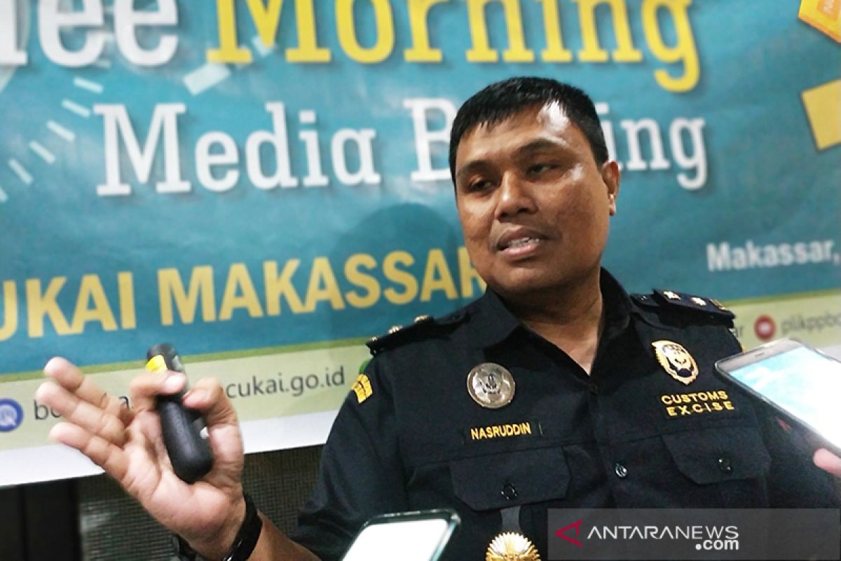 Bea cukai Makassar waspadai pengiriman barang impor Tiongkok