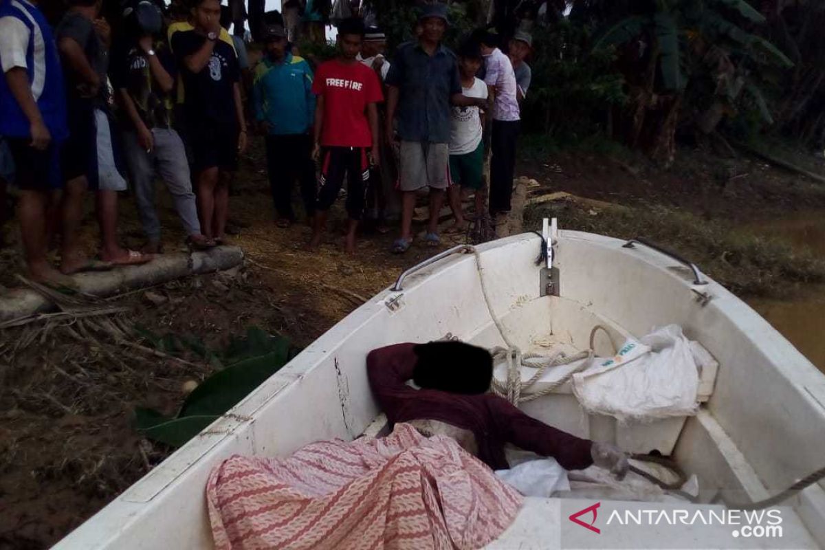 Warga temukan mayat mengapung di Sungai Batanghari