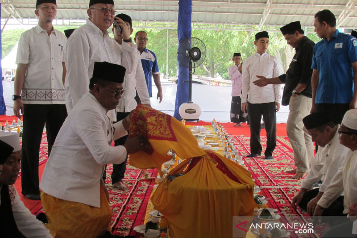 Puluhan ribu warga Kota Banda Aceh hadiri maulid akbar