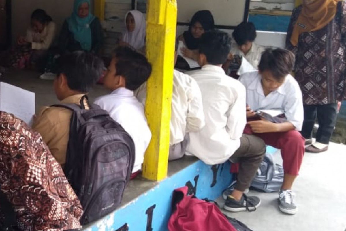 Disdik Yogyakarta  mencari solusi KBM SD Bangunrejo 2