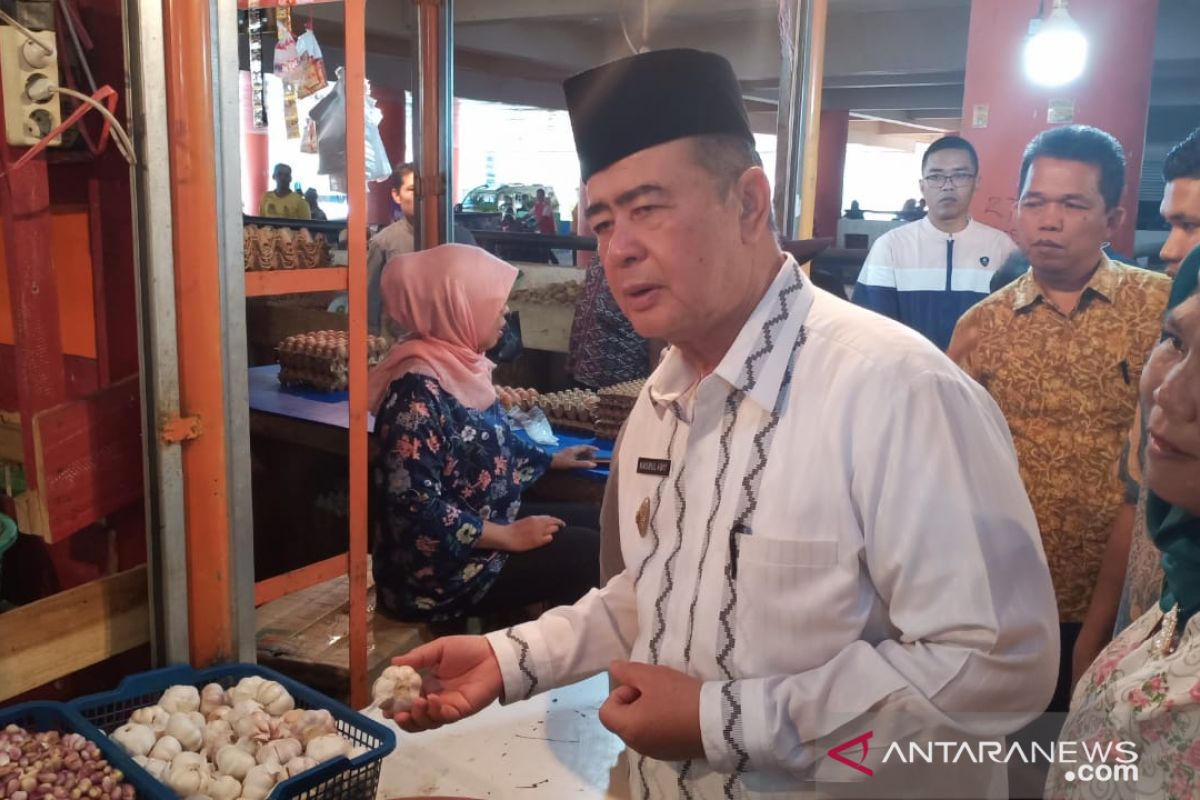 Impor dari China dihentikan, harga bawang putih melambung tinggi