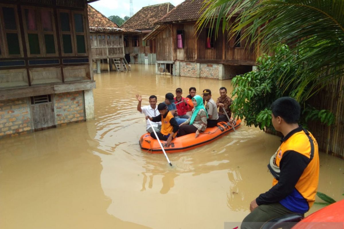 BPBD Sumsel  tambah perahu karet antisipasi banjir