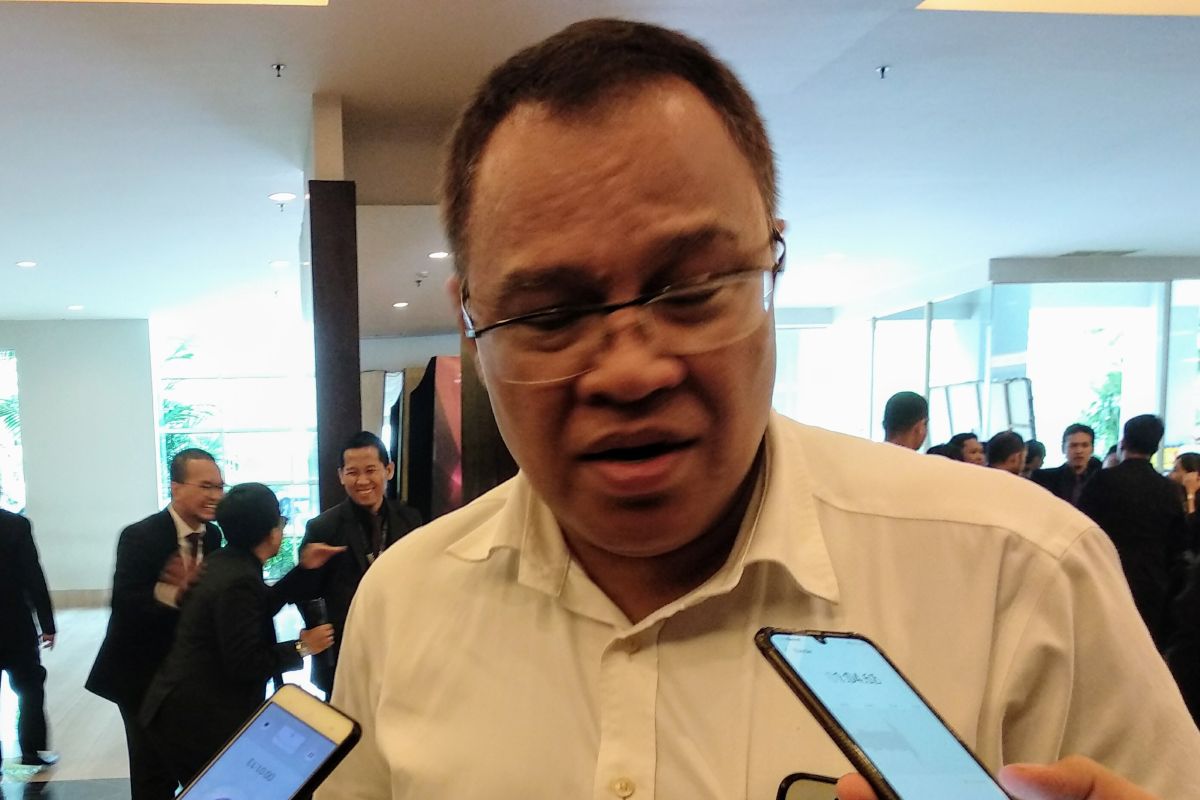 Ekonom: penting ubah pola pikir masyarakat terhadap perbankan syariah