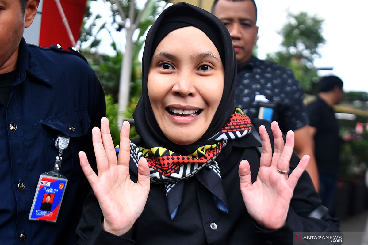 Anggota DPR PDIP Riezky Aprilia diminta serahkan kursi ke Harun Masiku