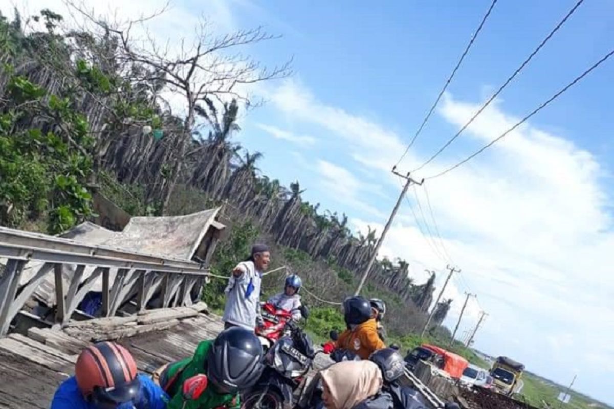 Warga Mukomuko minta pembangunan jembatan terbengkalai dilanjutkan