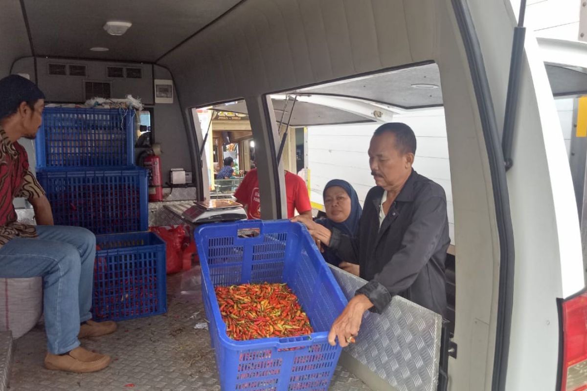 Operasi pasar untuk stabilkan harga cabai di Jakarta Selatan