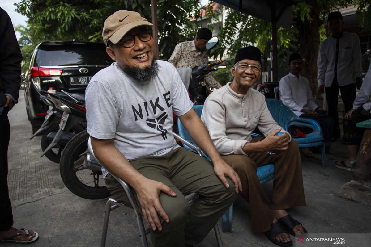 Novel permasalahkan pelaksanaan waktu rekonstruksi