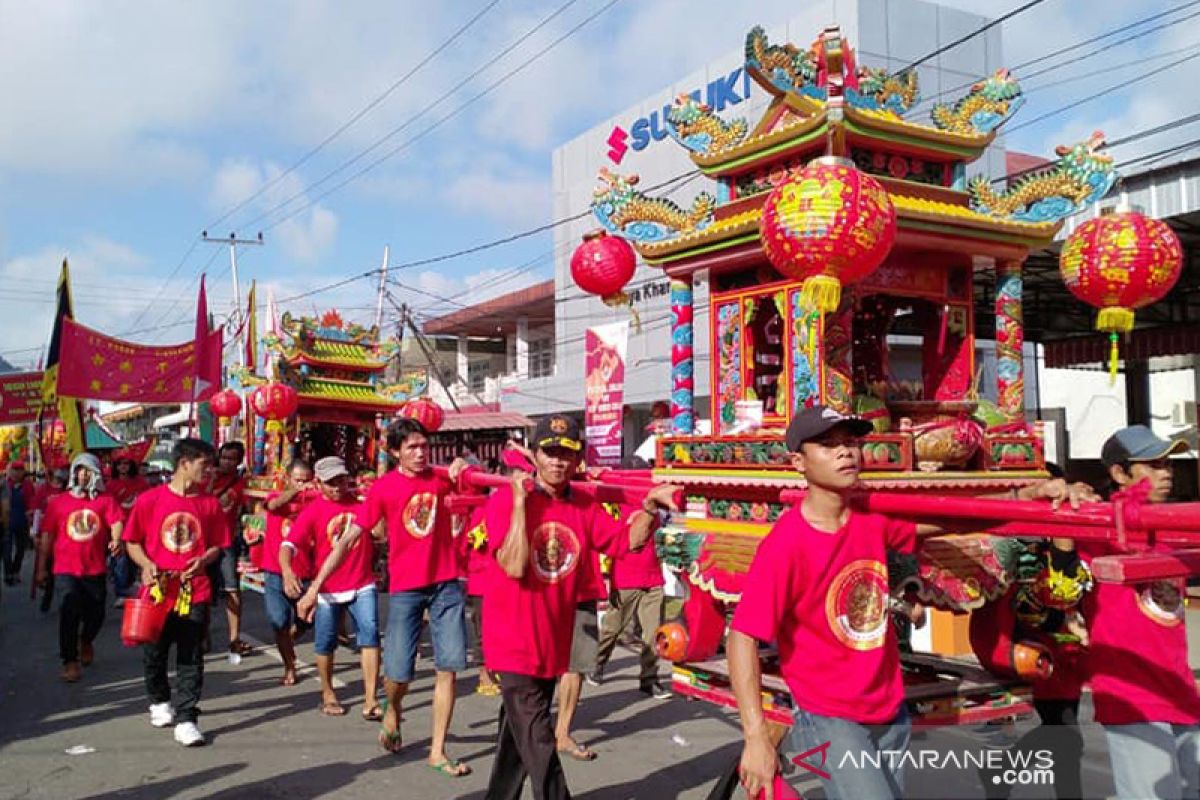 Menteri Agama lepas ratusan peserta festival CGM Singkawang