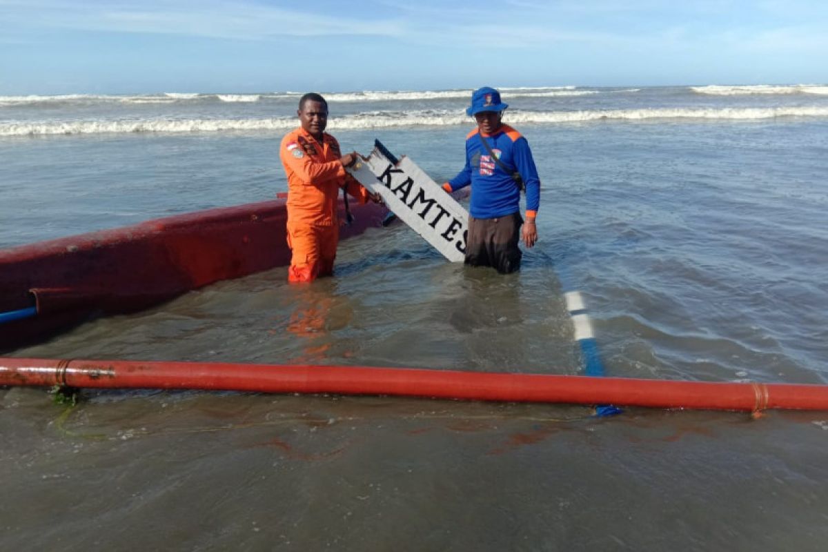 Perahu dihantam gelombang di Sarmi, satu nelayan hilang
