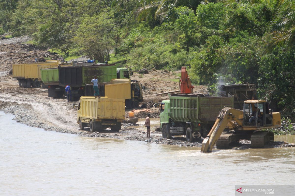 Kepala BNPB tawarkan pengembalian fungsi konservasi DAS Lawe Alas solusi atasi banjir