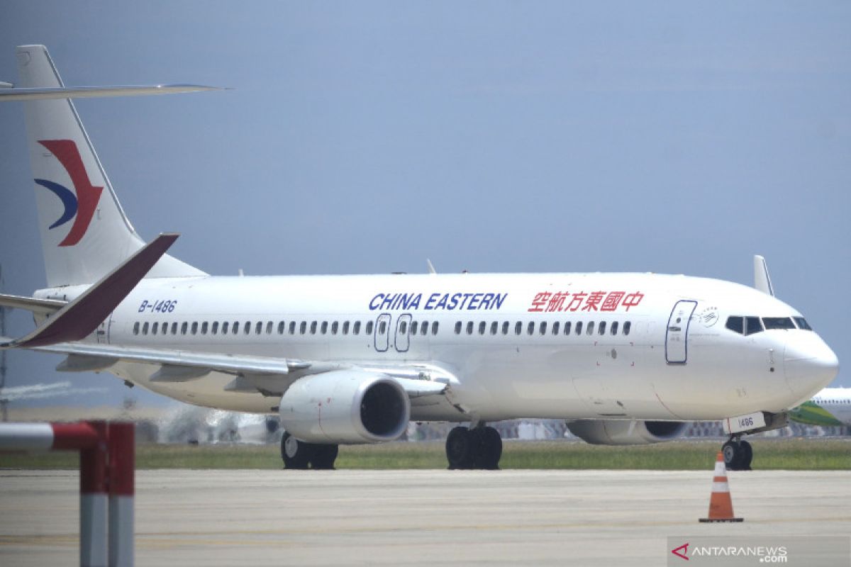 Pesawat China Eastern angkut 61 warga negara China menuju Wuhan