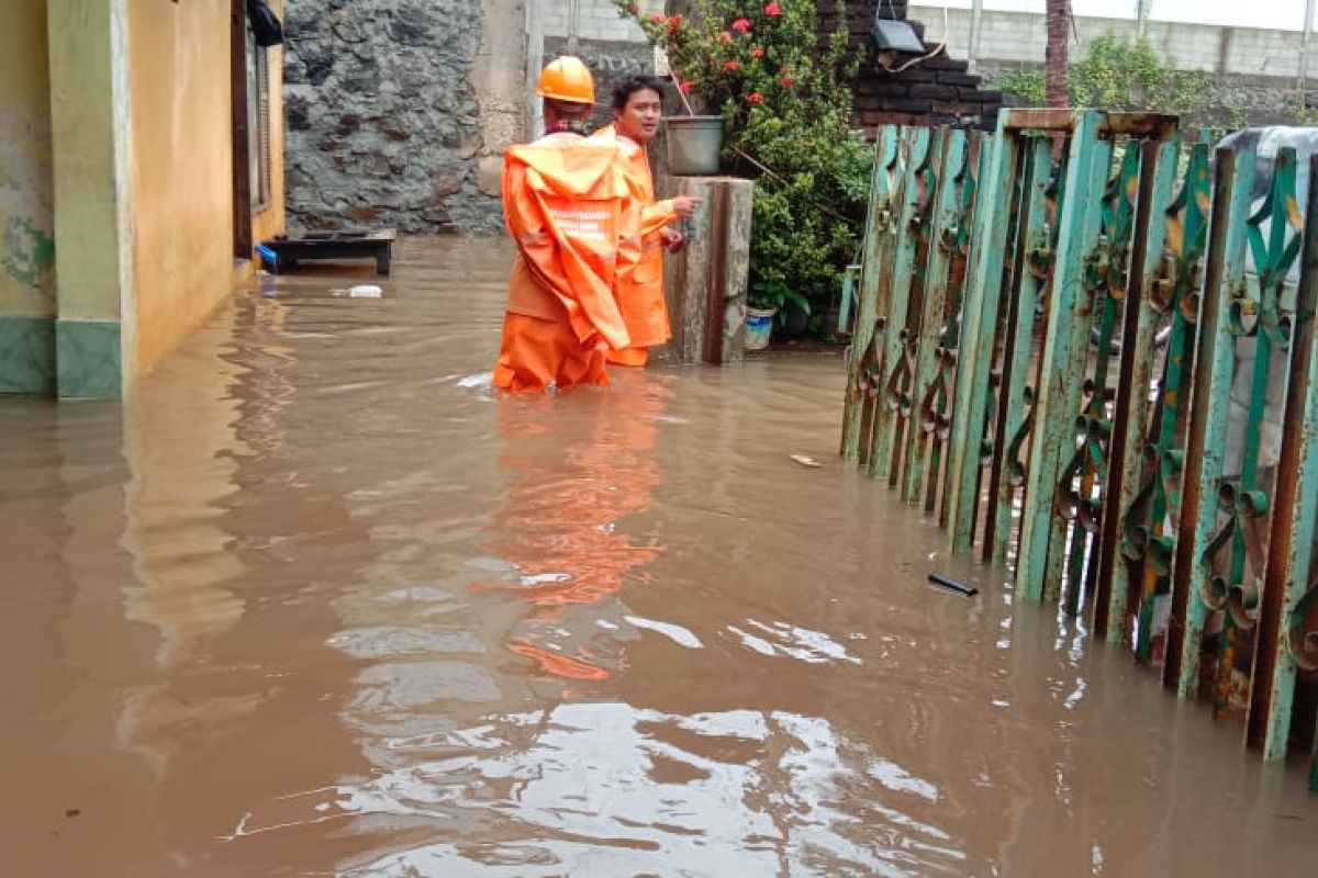 Kuasa hukum korban banjir sebut Anies tak serius tangani banjir, gugatan warga dikabulkan PTUN