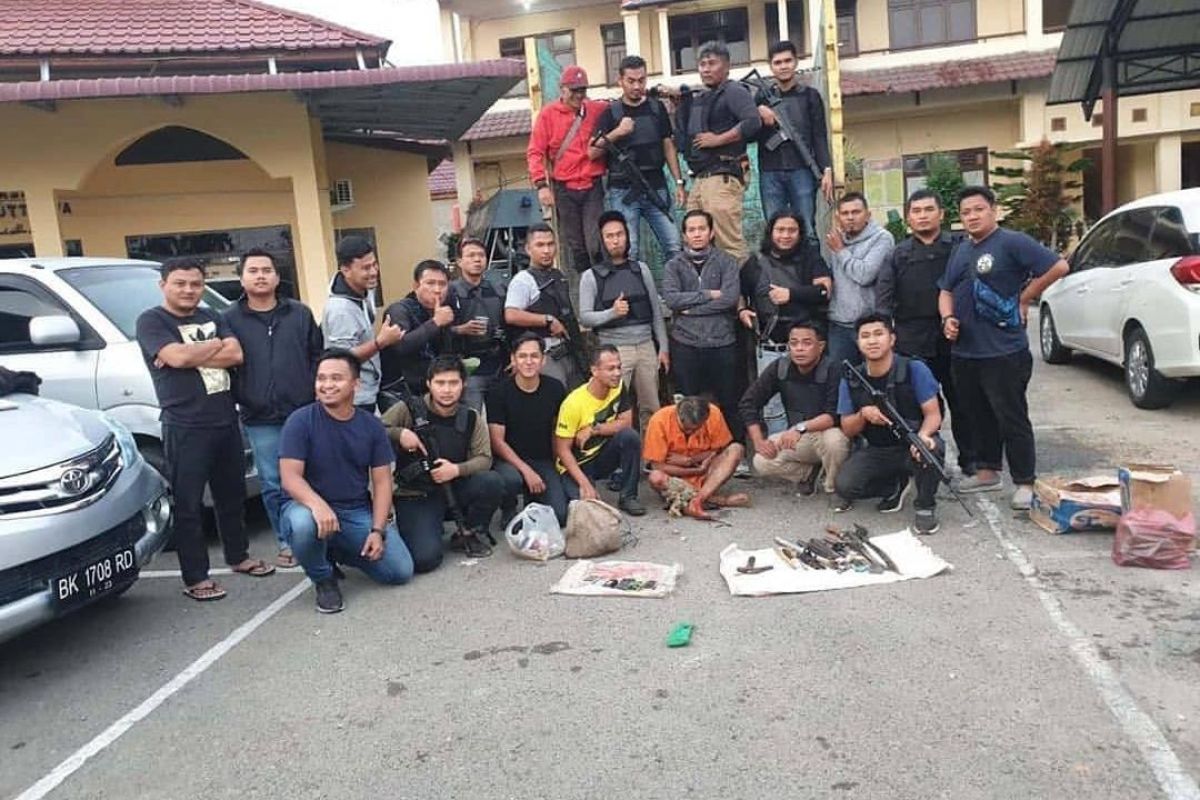 Hendak tusuk petugas, pelaku pembunuhan ditembak di Aceh Timur