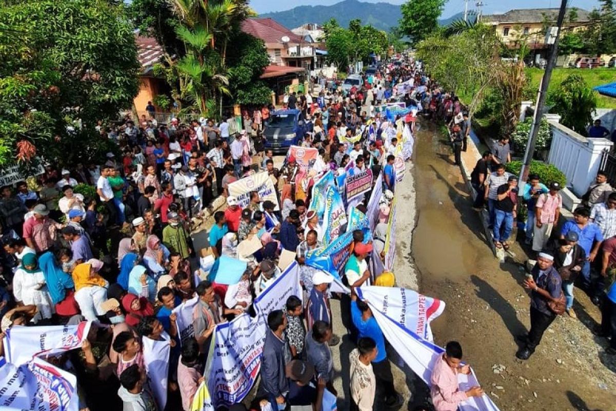 Ribuan warga Tapteng aksi damai dukung pemberantasan narkoba