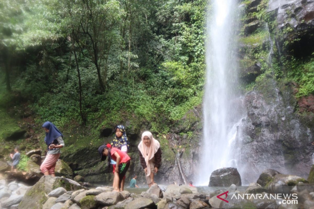Nagari di Padang Pariaman kembangkan objek wisata air terjun Duo Bidadari (Video)