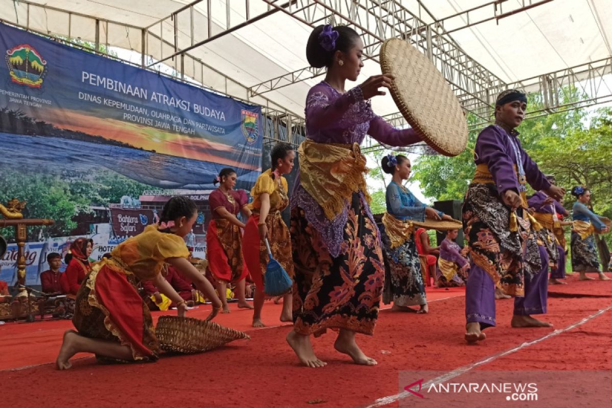 Pemprov Jateng gelar sendratari angkat potensi wisata Pantai Sigandu