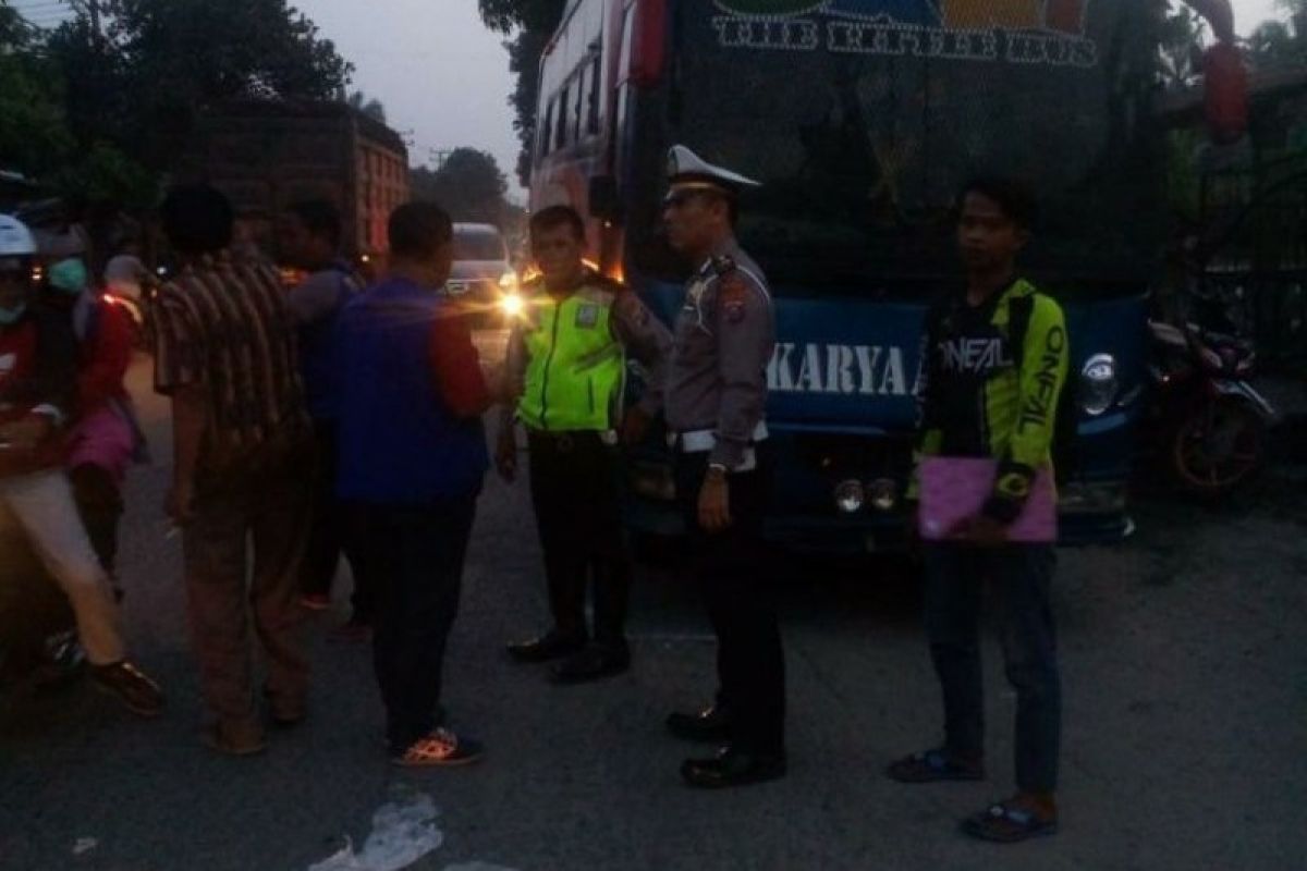 Ditabrak bus Karya Agung, ibu dan anak tewas di Simalungun