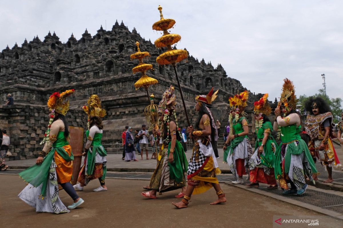 Tangga Candi Borobudur akan dilapisi kayu