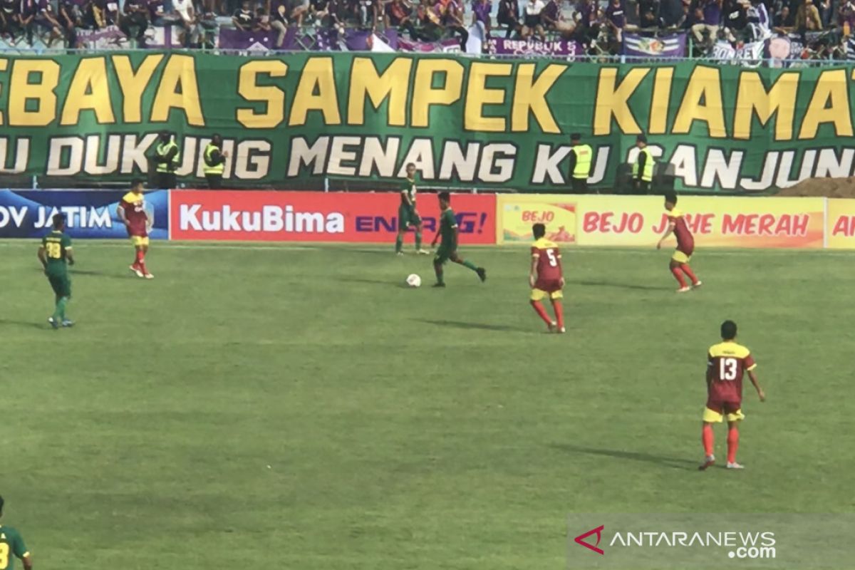 Persebaya mengatasi Persik 3-1 pada laga perdana Piala Gubernur Jatim