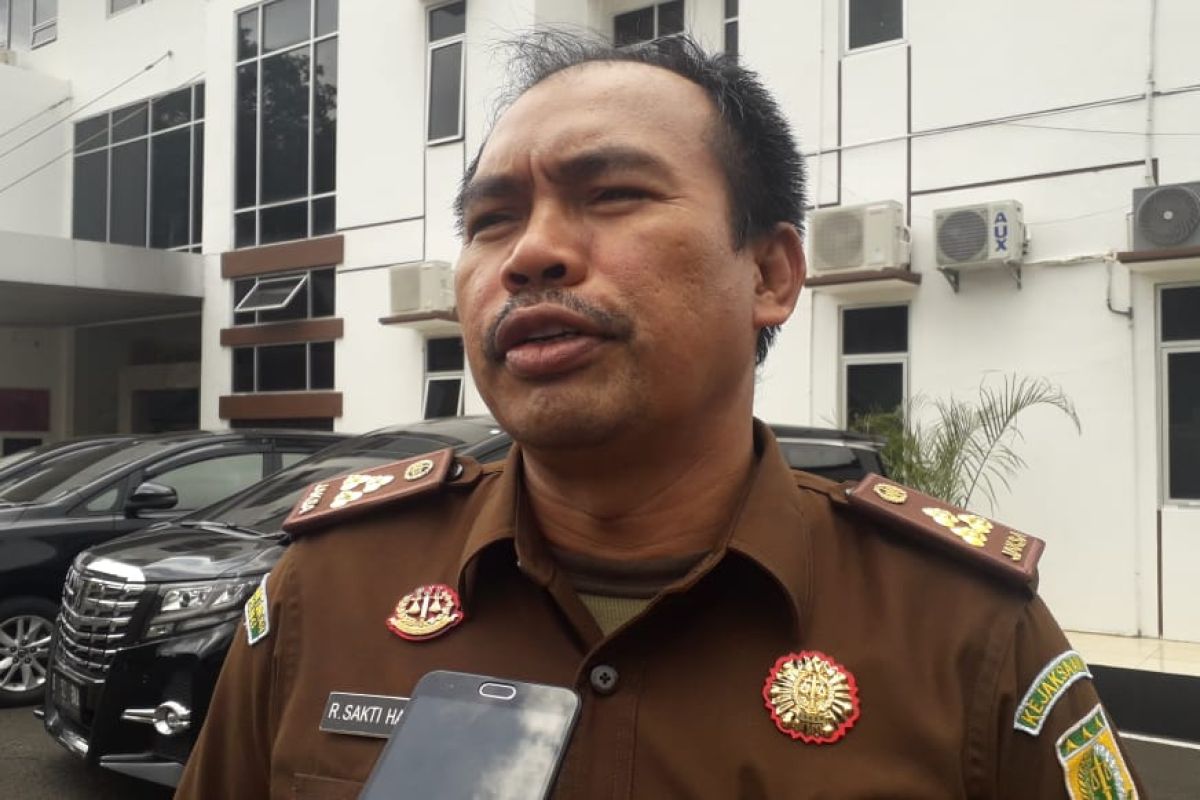 Kejagung tangani Kasi Intelijen Kejari Lampung Utara kasus fee proyek