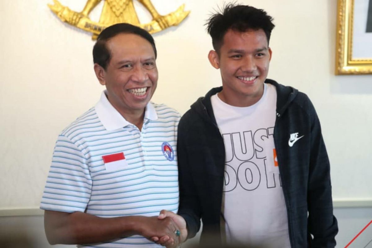 Gubernur Sulteng janjikan rumah untuk pesepak bola Witan Sulaiman jika timnas juara