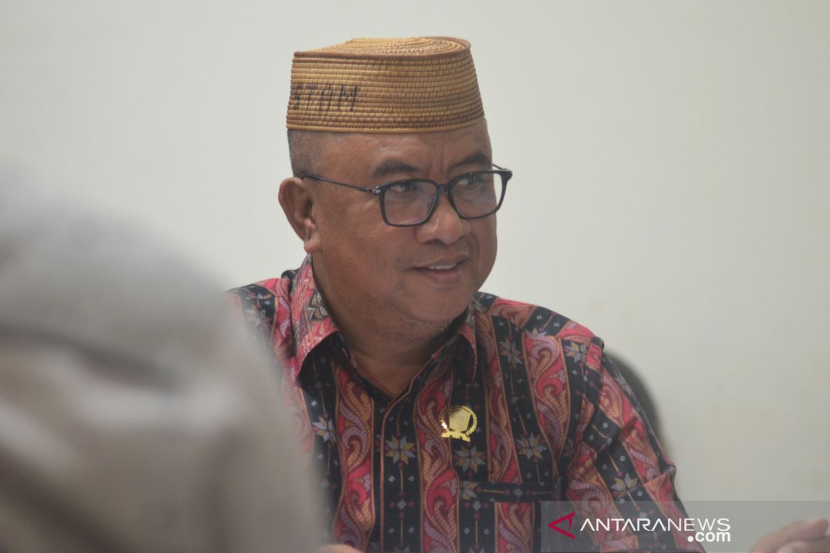 DPRD Gorontalo Utara harapkan pemkab buka lapangan kerja tampung honorer