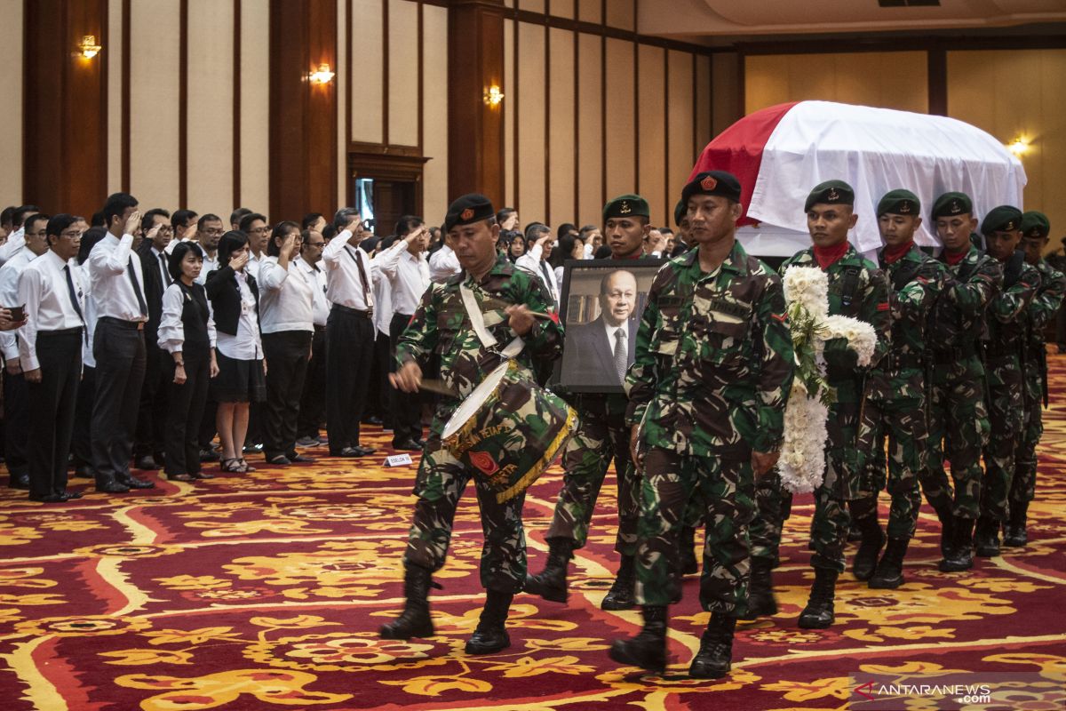 Menkeu kenang JB Sumarlin menyamar sebagai petugas rumah sakit demi mengungkap praktik korupsi