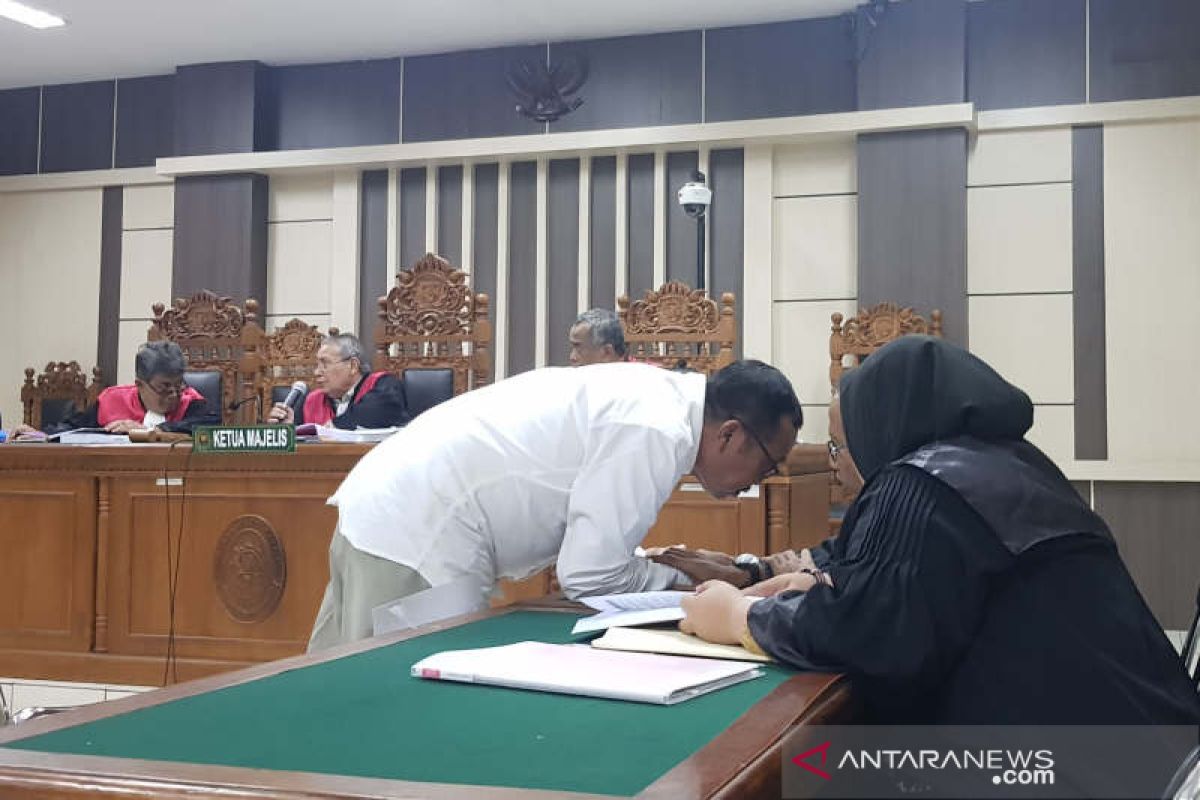 Perkara suap mutasi jabatan, staf khusus Bupati Kudus dituntut 6 tahun