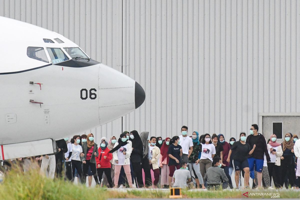 Malam ini, 21 WNI dari China kembali ke tanah air