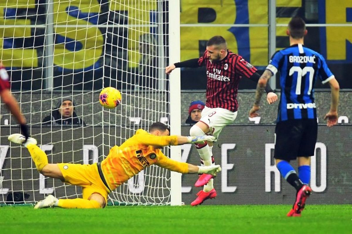 Rebic akui masih pantau perkembangan Eintracht Frankfurt