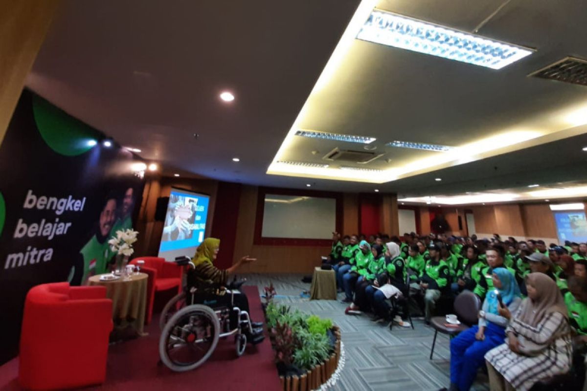 Ratusan mitra Gojek siap layani angkutan penyandang disabilitas