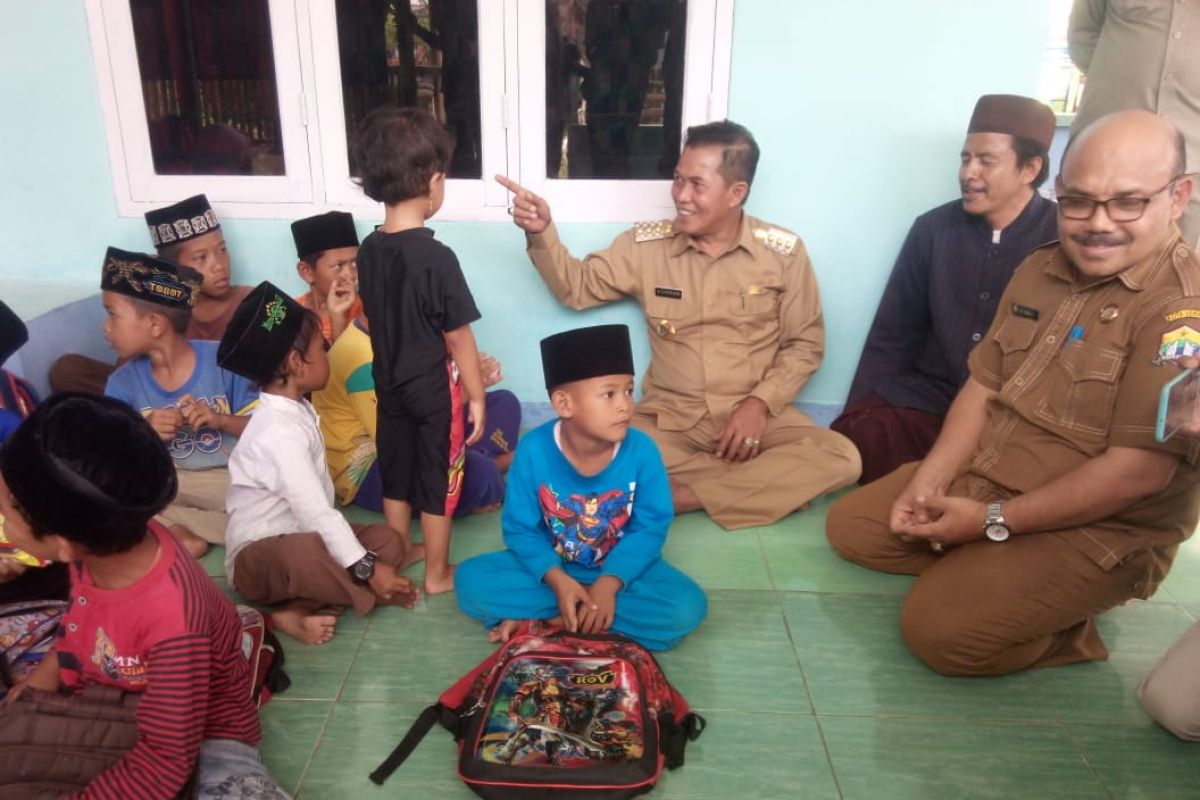 Wali Kota Serang tinjau madrasah diniyah yang belum miliki tempat belajar