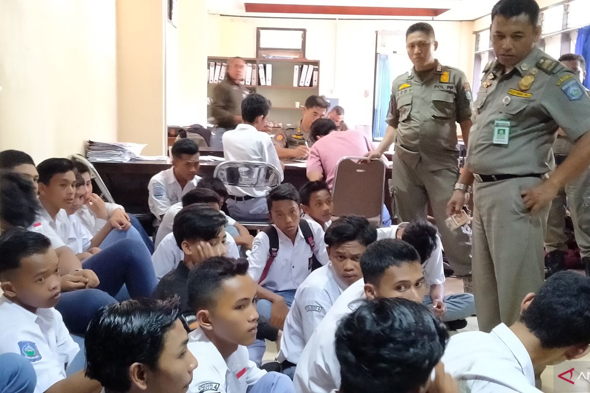 Satpol PP temukan rekaman videocall pornografi siswa SMK