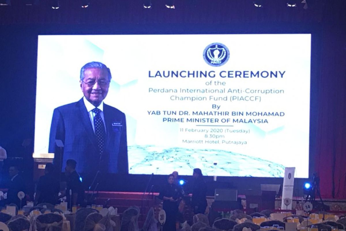 Mahathir akan berikan penghargaan ke Novel Baswedan