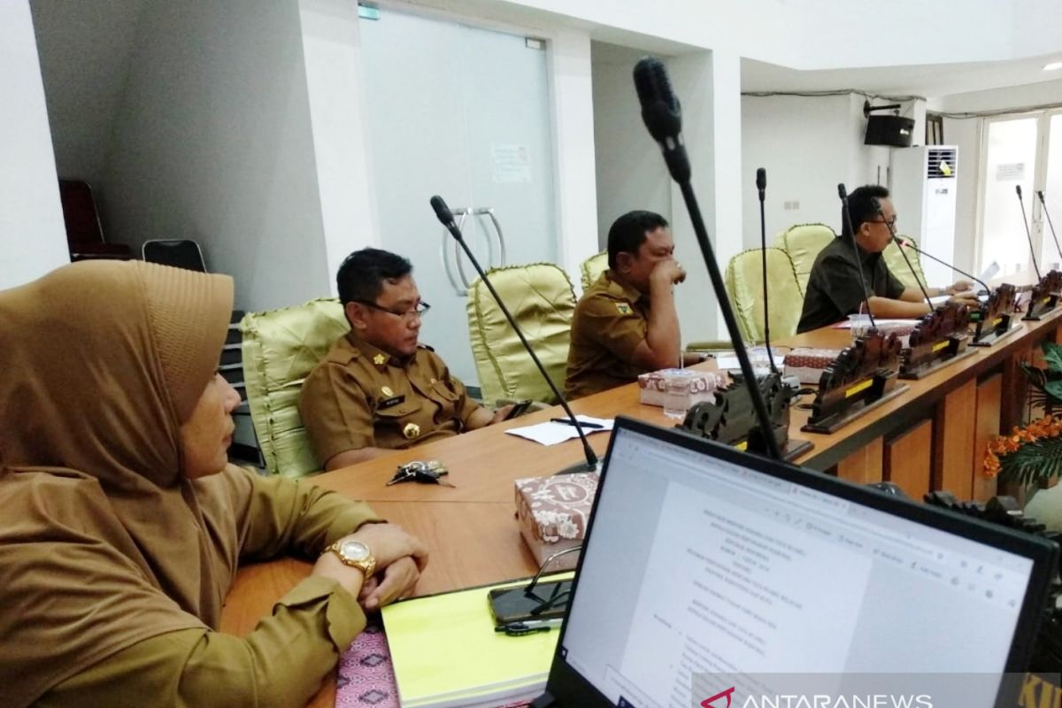 DPRD Palu terima usulan lima rancangan perda