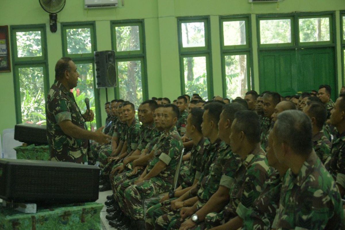 Respect native Papuans' cultural norms, traditions: military officer