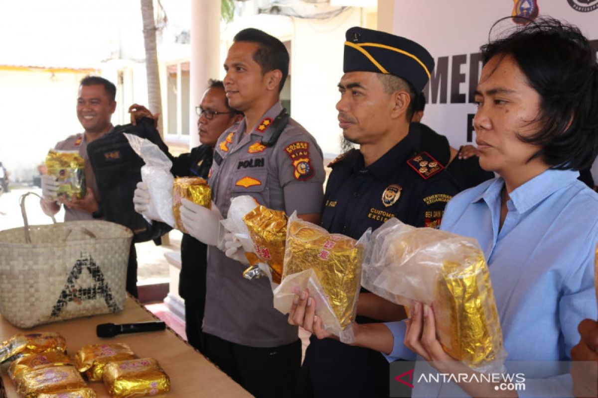 Operasi Polisi-BC Gagalkan Pengiriman 14 Kilogram Sabu Sabu di Dumai