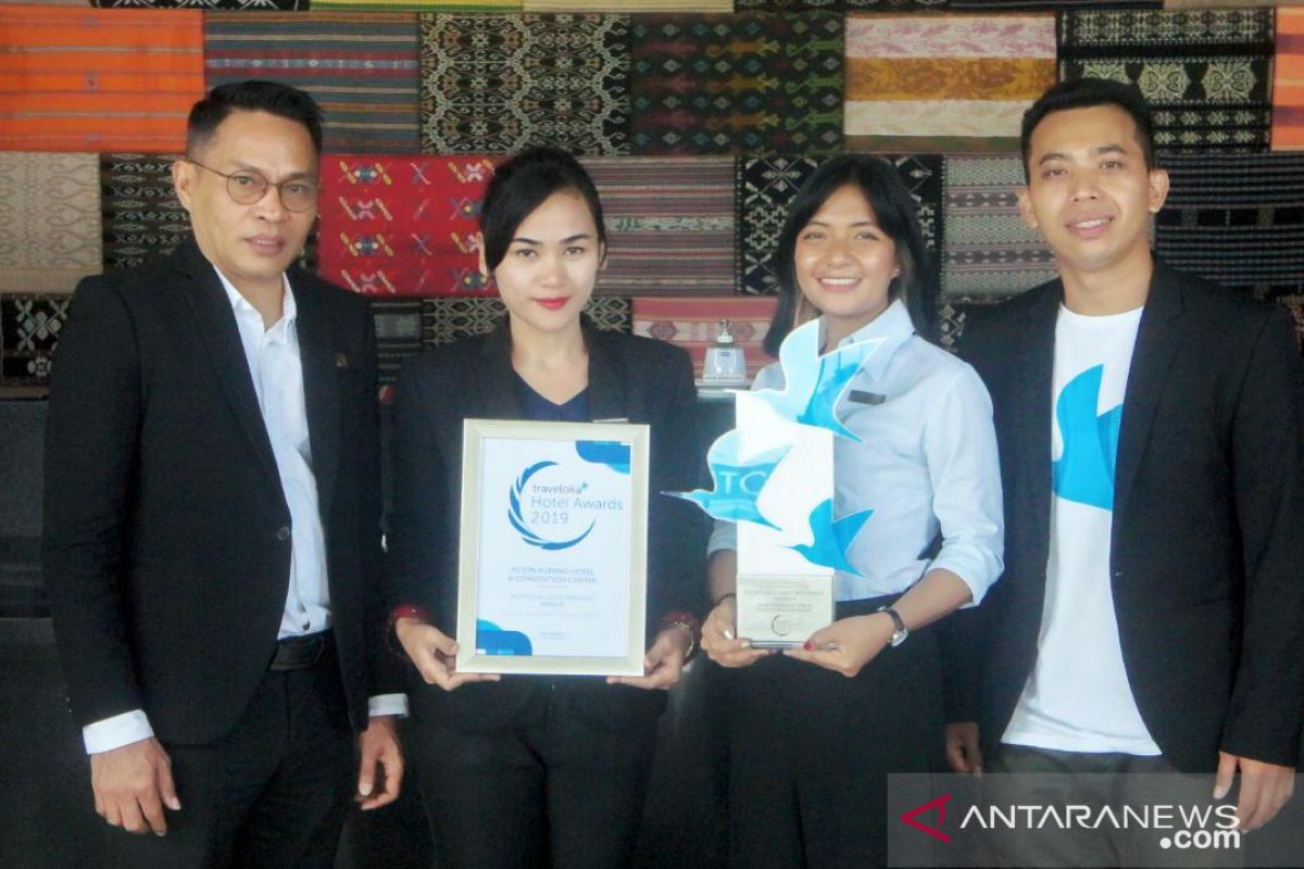 Aston Kupang hotel dapat penghargaan dari traveloka