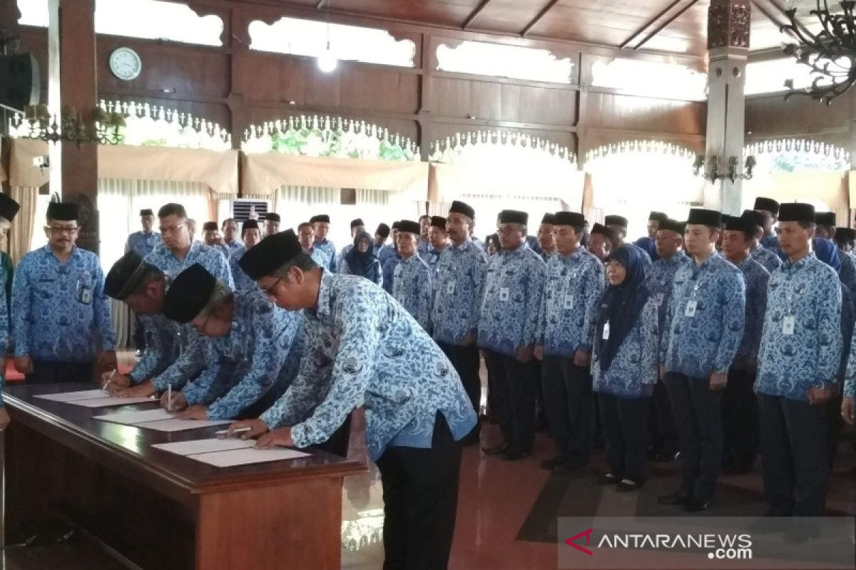 Dua ASN di Kudus dipecat, dua turun pangkat karena nikah siri