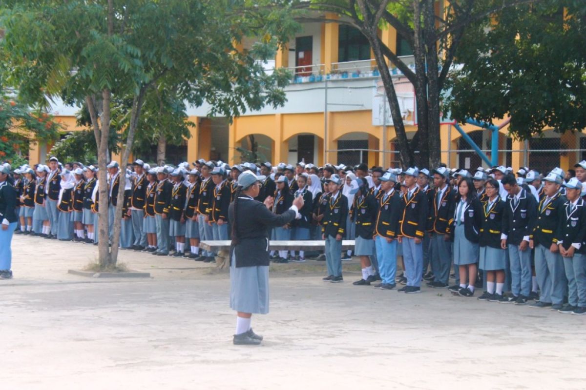 Pelajar SMAN 4 Kota Jayapura diimbau tertib berlalu lintas