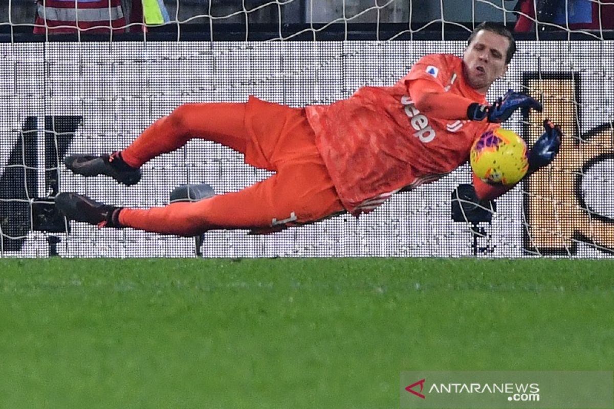 Bukukan catatan nirbobol 46 persen, Juventus perpanjang kontrak Szczesny hingga 2024