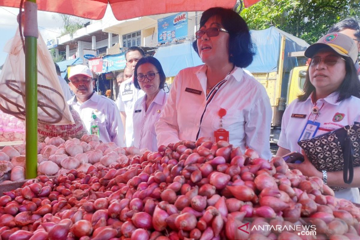 Satgas Pangan Kalteng sidak pasar tradisional cek ketersediaan bawang putih