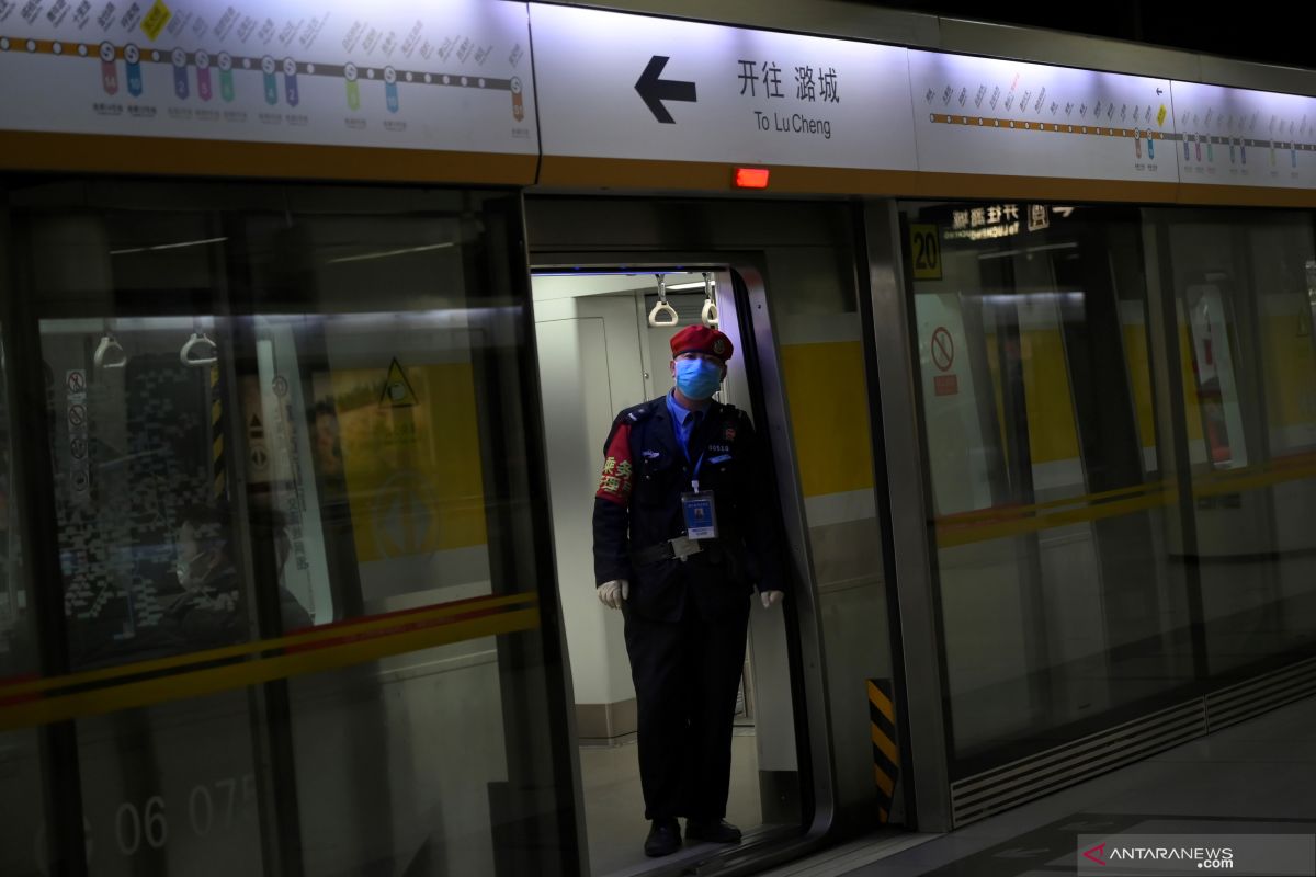 Pengamanan Beijing diperketat pascapelarian pasien corona dari Wuhan